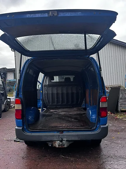 Toyota Hiace 2005 photo 2