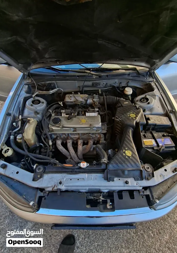 Mitsubishi Galant