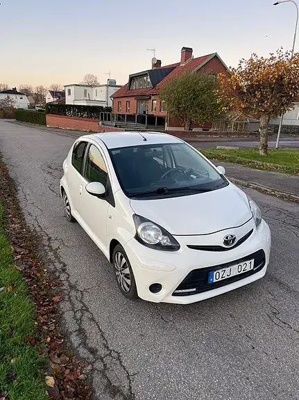 Toyota Aygo 2013 photo 3