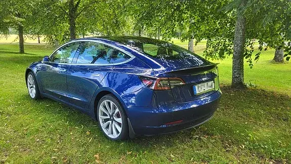 Tesla Model 3 2019 photo 3