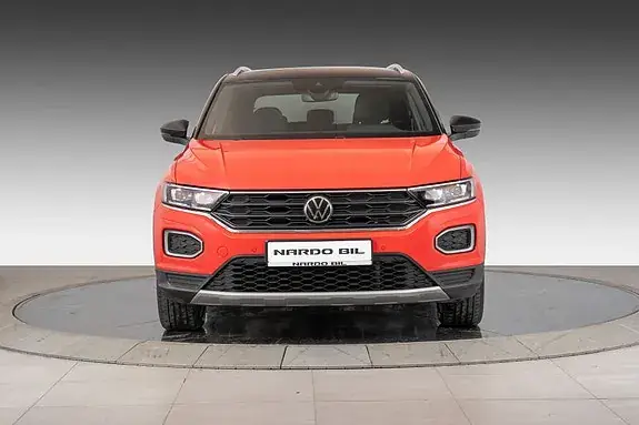 Volkswagen T-Roc 2021 photo 2