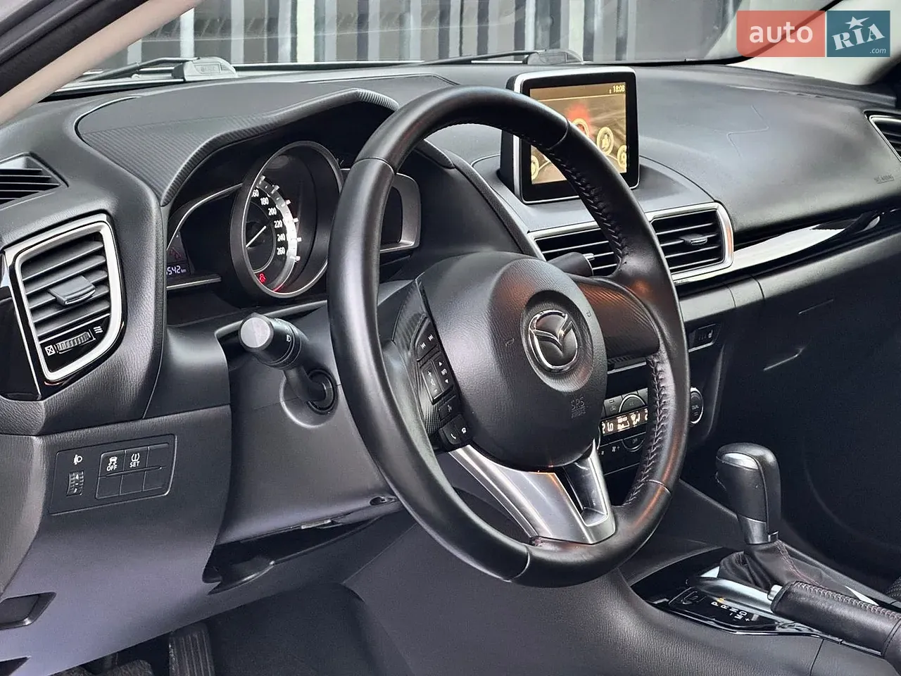 Mazda 3 2016 photo 3