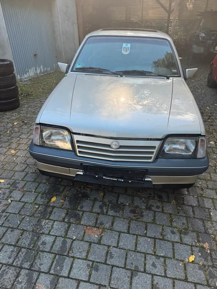 Opel Ascona