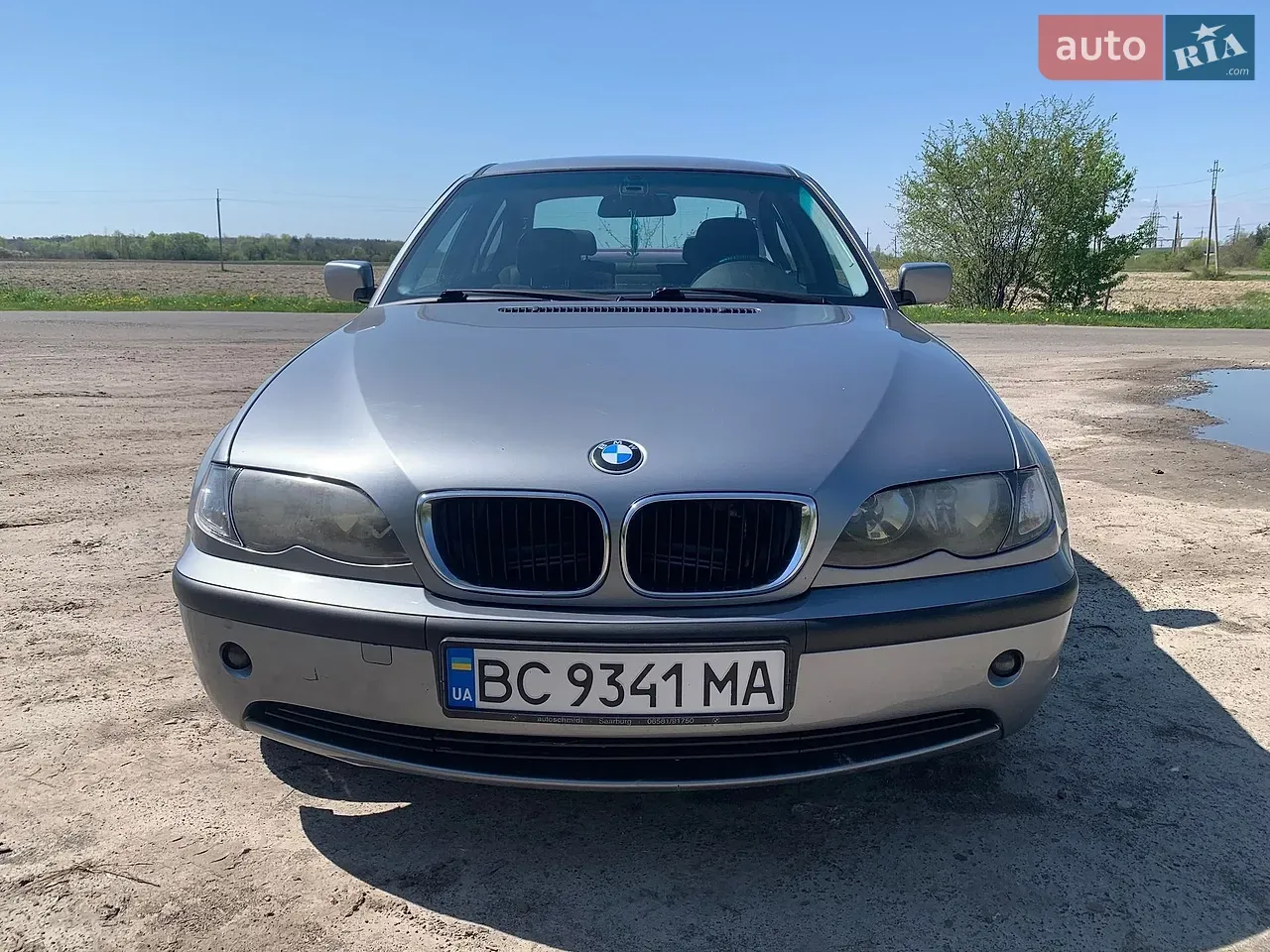 BMW 3 Series 2004 photo 2