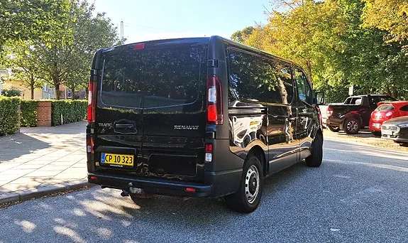 Renault Trafic T29 2015 photo 3