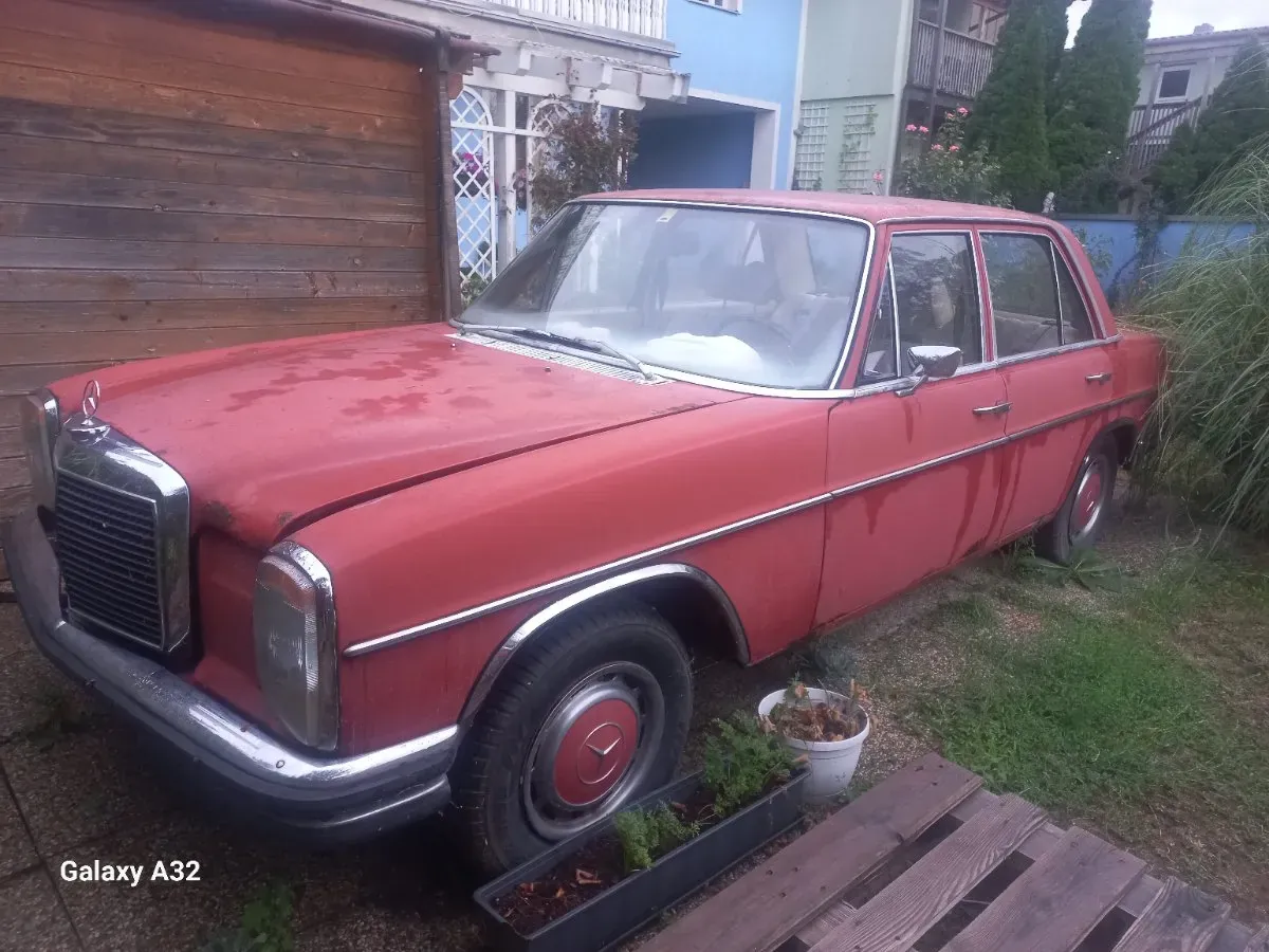 Mercedes-Benz 280