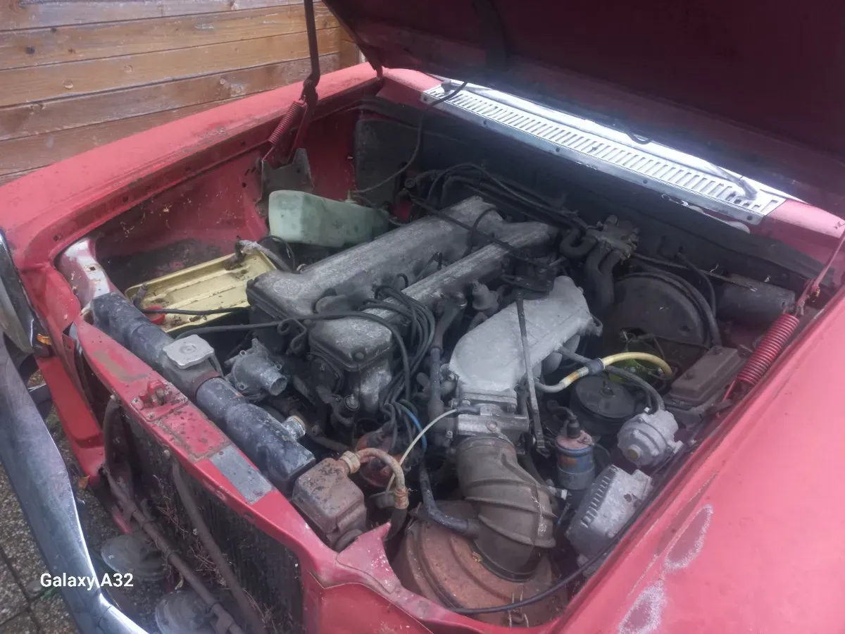 Mercedes-Benz 280 1971 photo 3