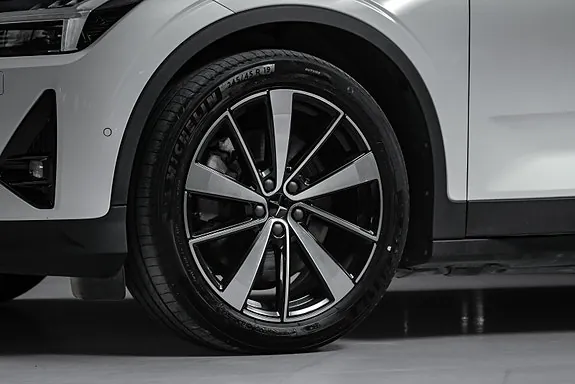 Polestar 2 2021 photo 3