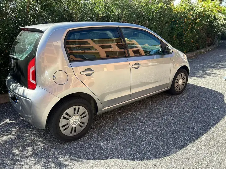 Volkswagen Up 2014 photo 4