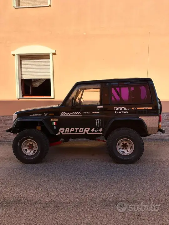 Toyota Land Cruiser 1990 photo 4