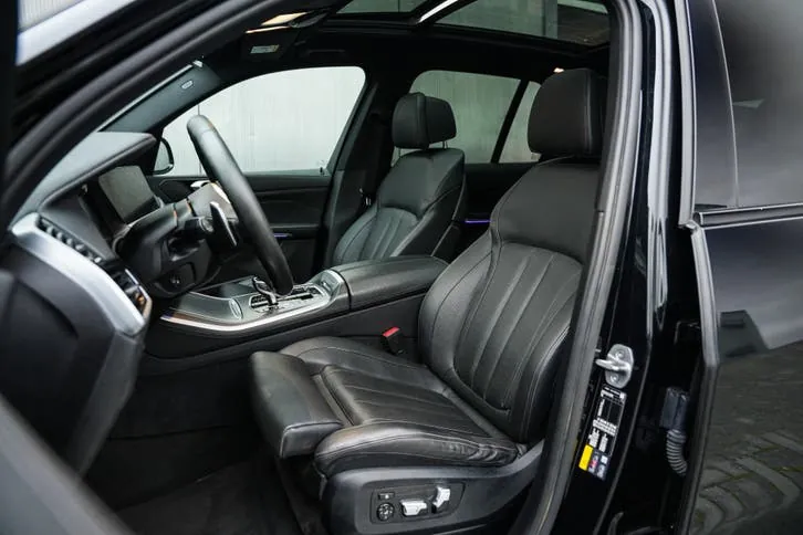 BMW X5 2022 photo 2