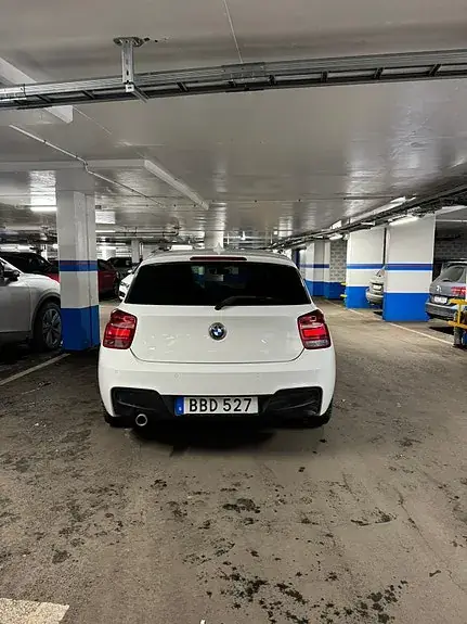 BMW 118D 2014 photo 3