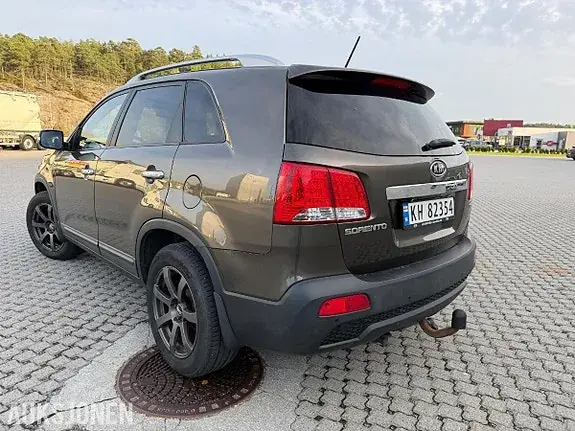 Kia Sorento 2012 photo 2