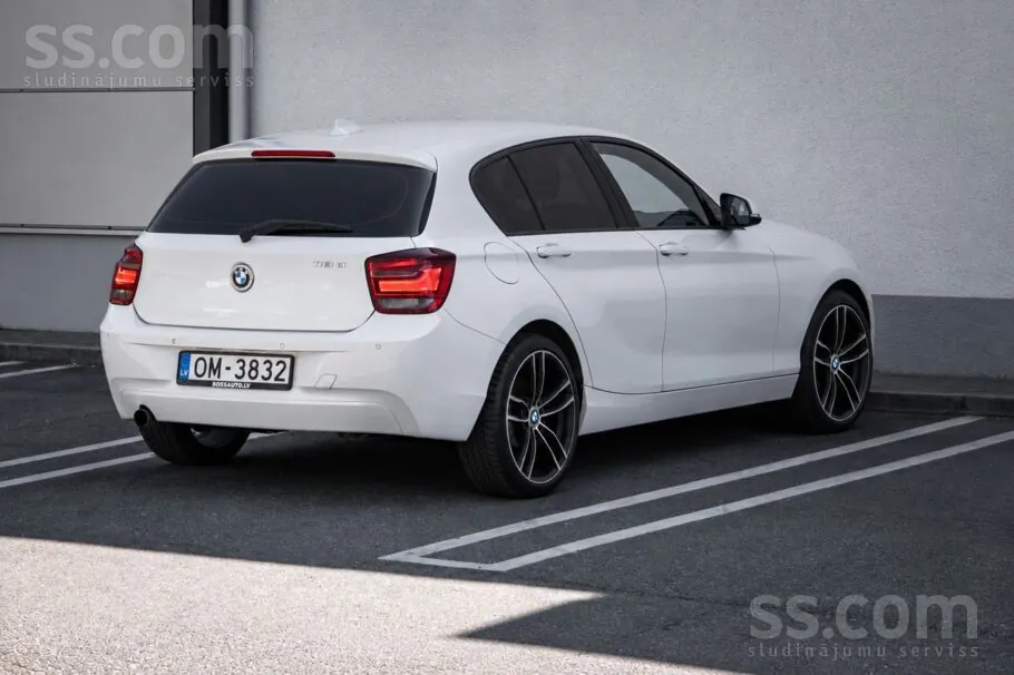BMW 118D 2014 photo 4