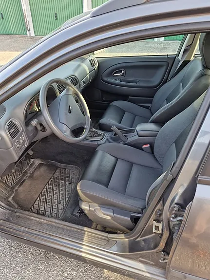 Volvo V40 2004 photo 5