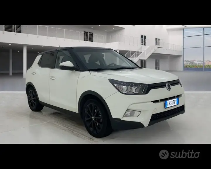 KG Mobility Tivoli 2017 photo 2
