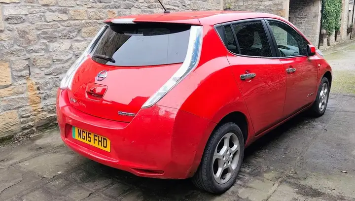 Nissan Leaf 2015 photo 3