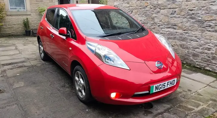 Nissan Leaf 2015 photo 4