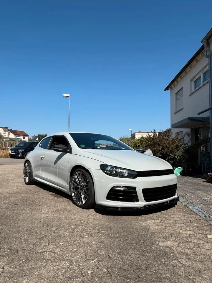 Volkswagen Scirocco 3