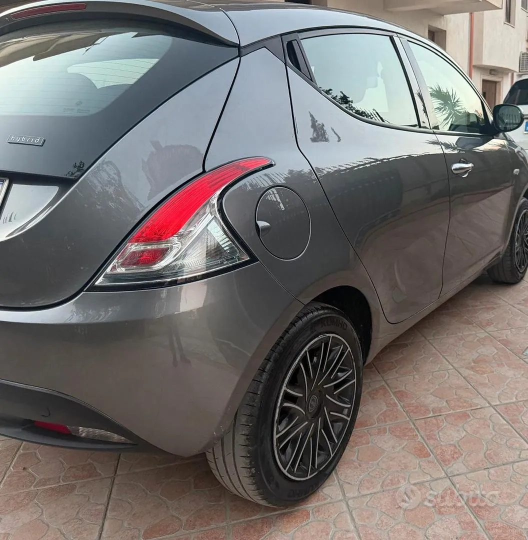 Lancia Ypsilon 2022 photo 4