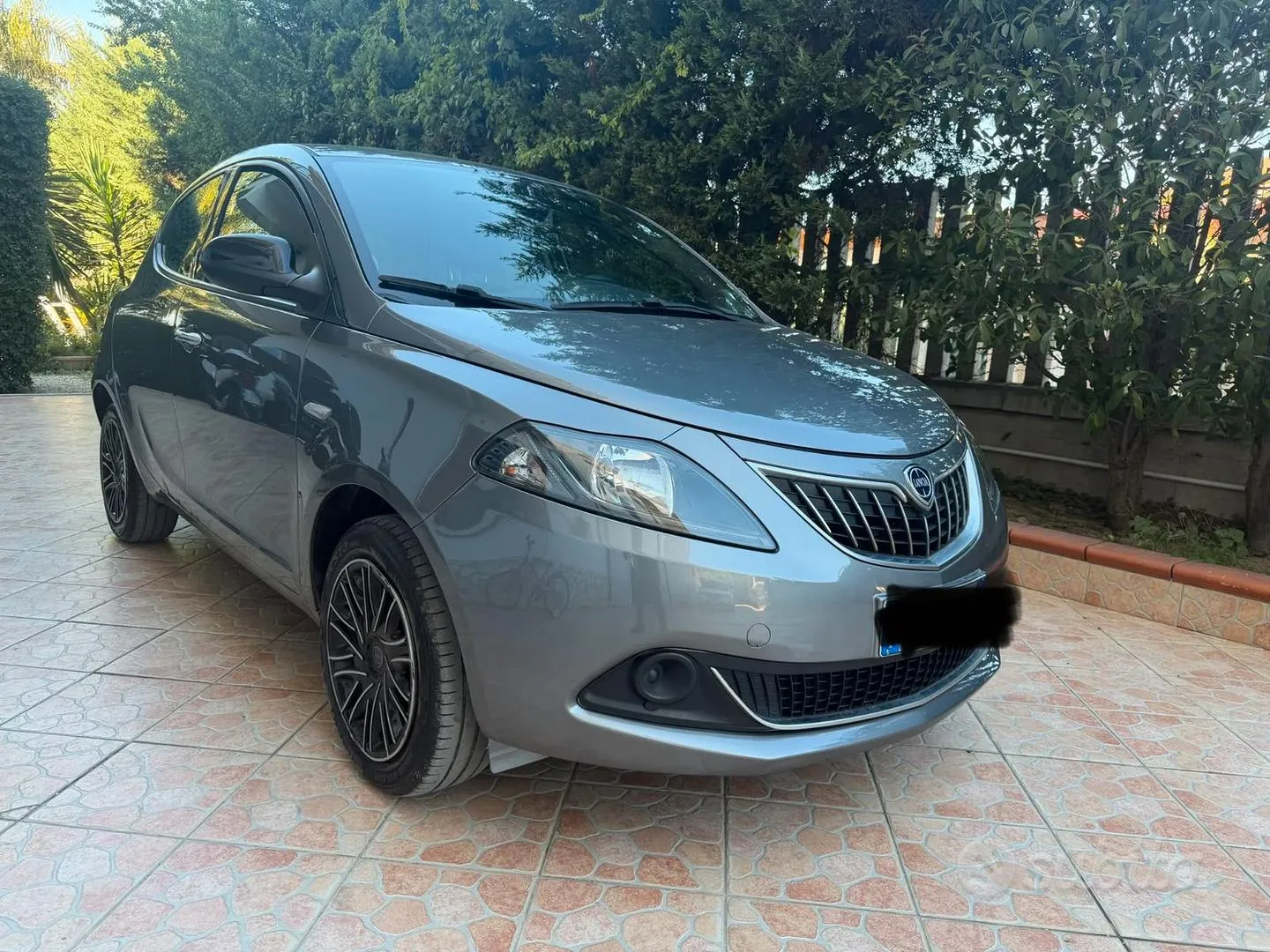 Lancia Ypsilon