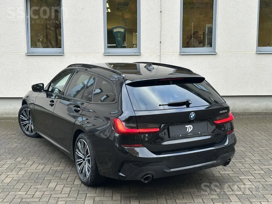 BMW 330E 2021 photo 4