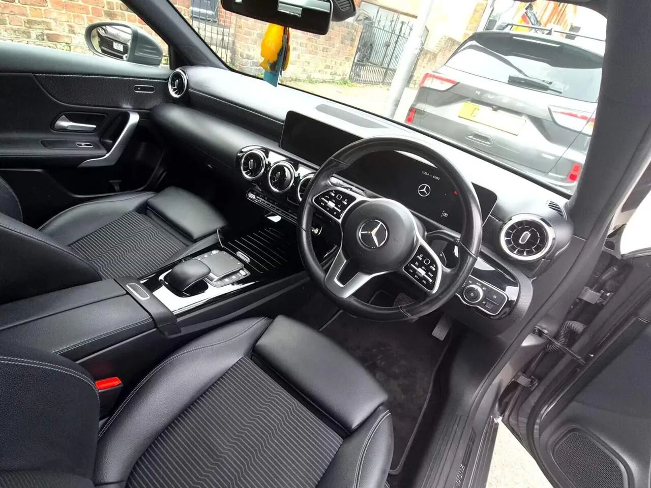 Mercedes-Benz A-Class 2020 photo 3