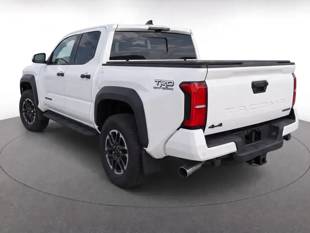 Toyota Tacoma 2024 photo 3