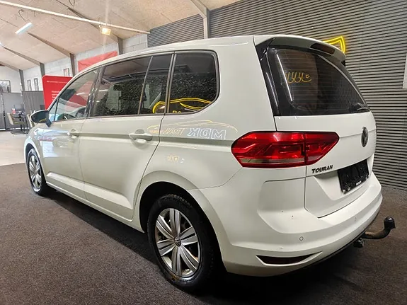 Volkswagen Touran 2018 photo 3