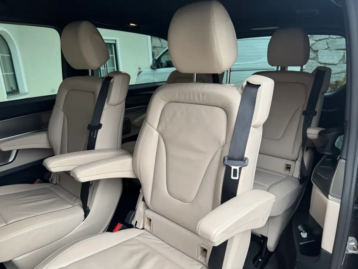 Mercedes-Benz V-Class 2024 photo 2