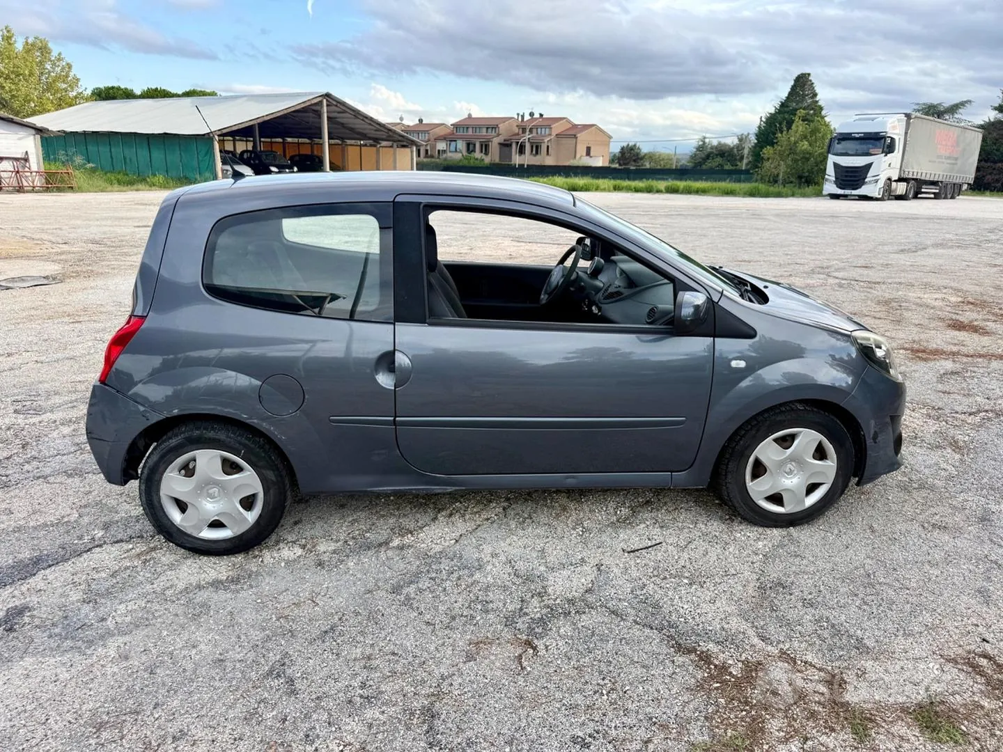 Renault Twingo 2011 photo 4