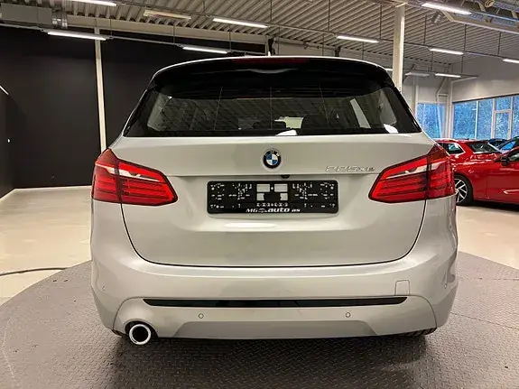 BMW 225Xe 2021 photo 4