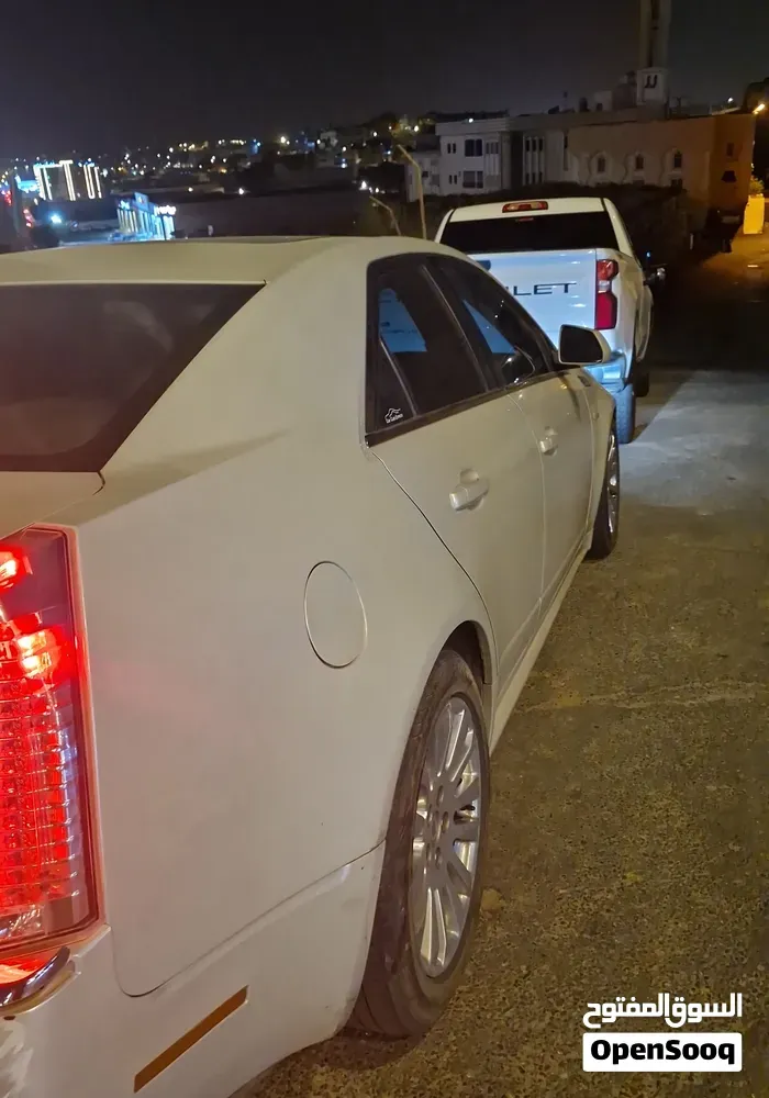 Cadillac Cts 2010 photo 2