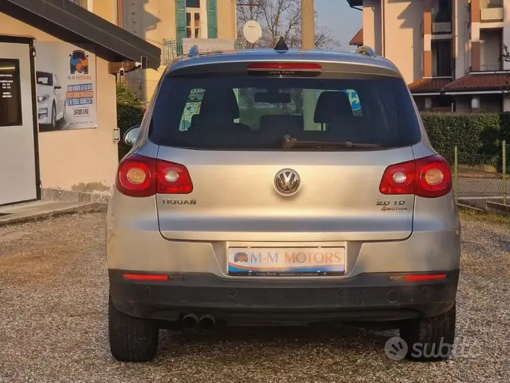 Volkswagen Tiguan 2011 photo 5