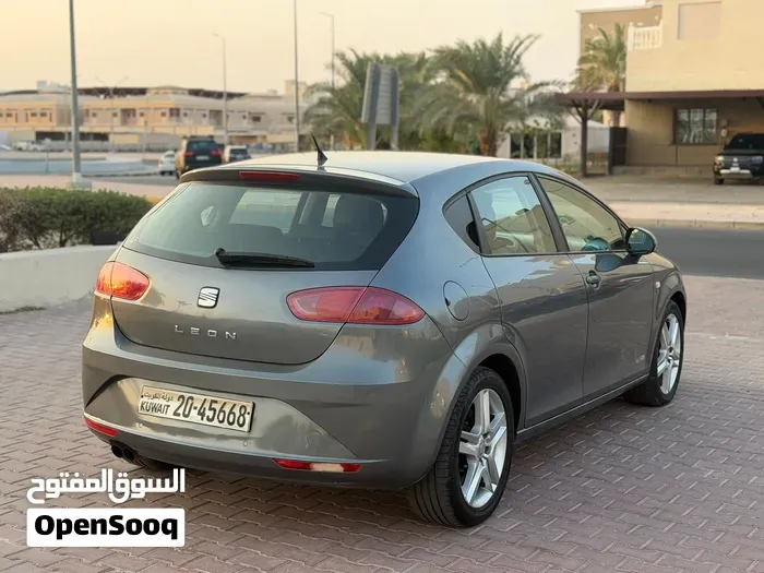 Seat Leon 2013 photo 4