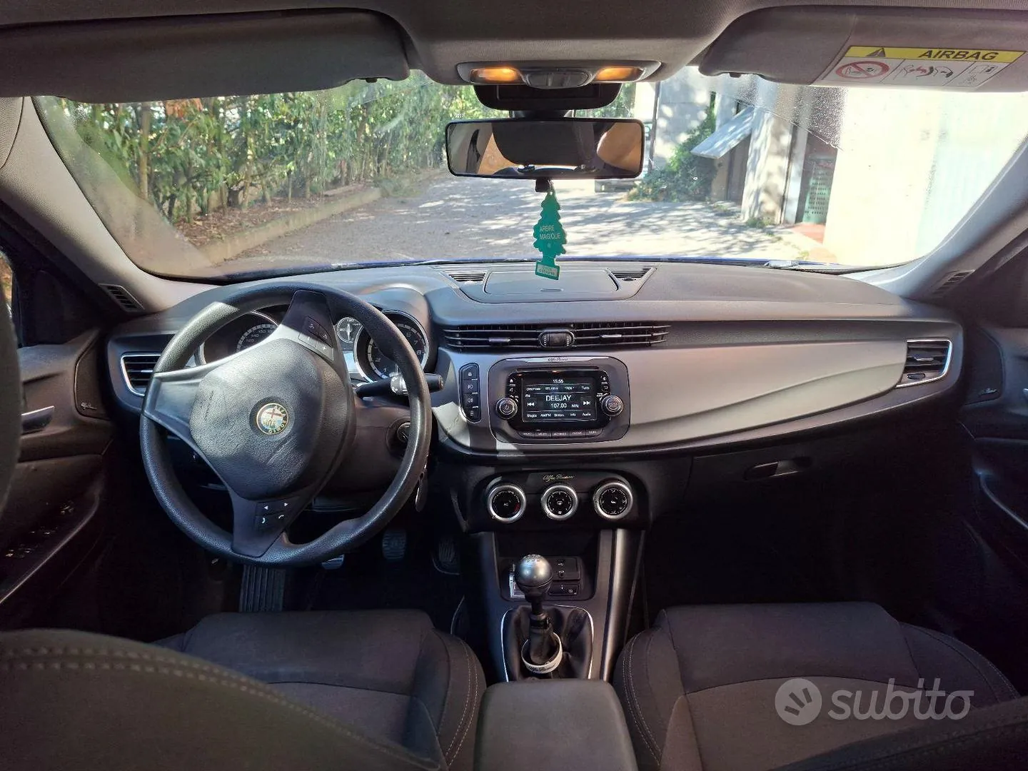 Alfa Romeo Giulietta 2015 photo 4