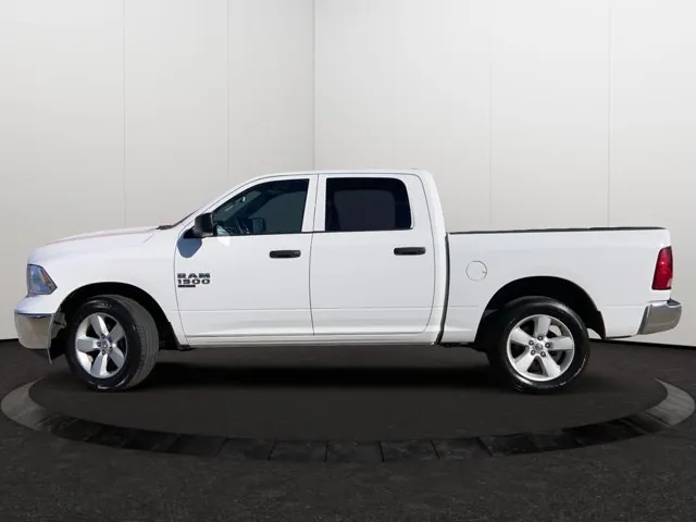 Ram 1500 Classic 2023 photo 2