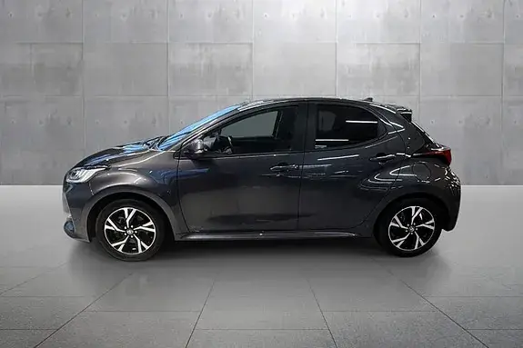 Toyota Yaris 2024 photo 2