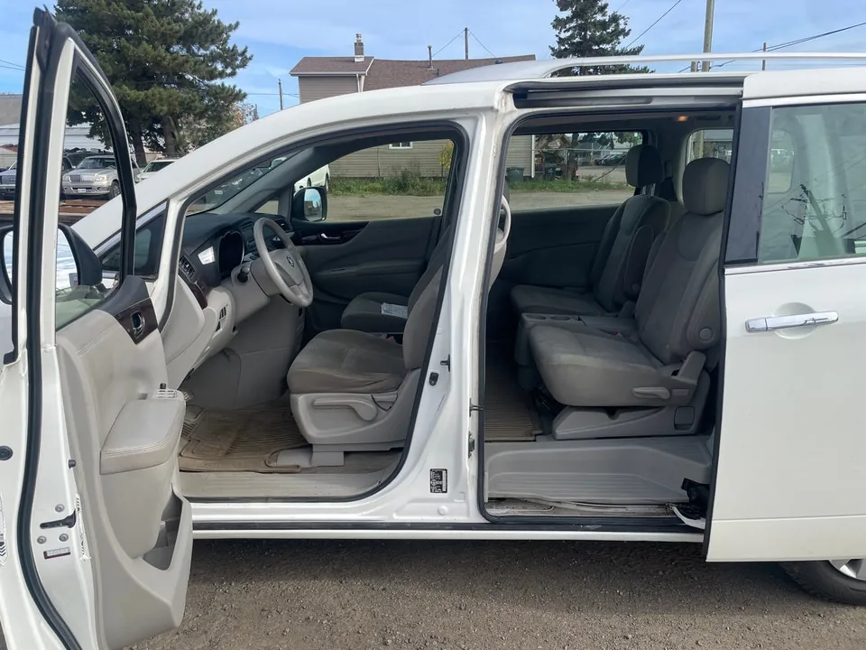 Nissan Quest 2013 photo 4