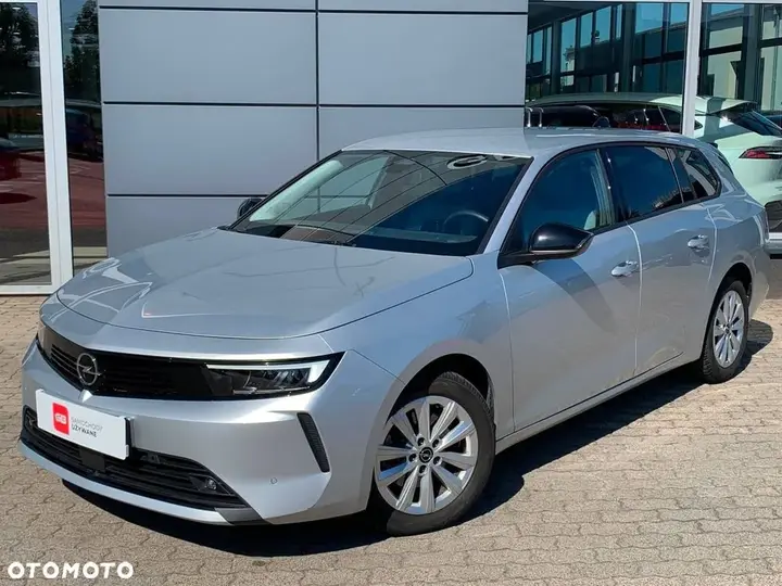 Opel Astra 2023 photo 2