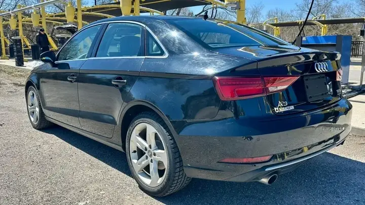 Audi A3 2017 photo 5