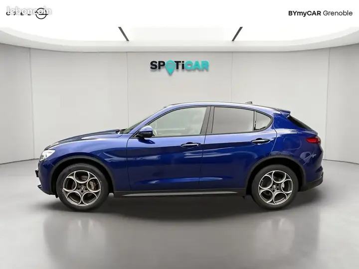 Alfa Romeo Stelvio 2022 photo 2