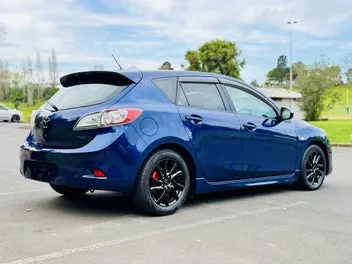 Mazda Axela 2012 photo 4