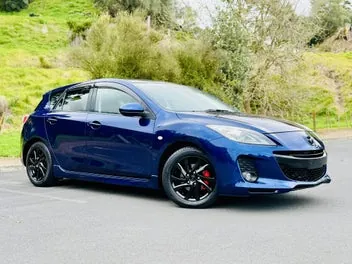 Mazda Axela 2012 photo 2