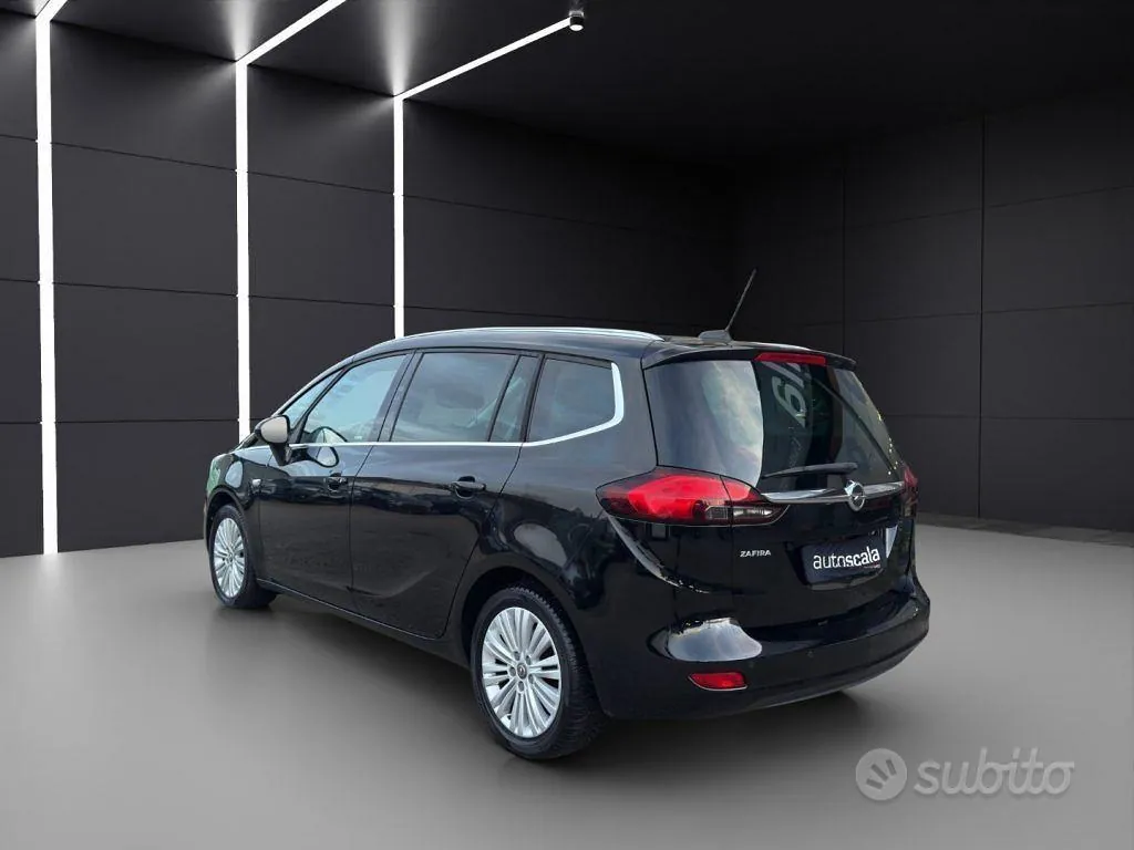 Opel Zafira 2018 photo 3