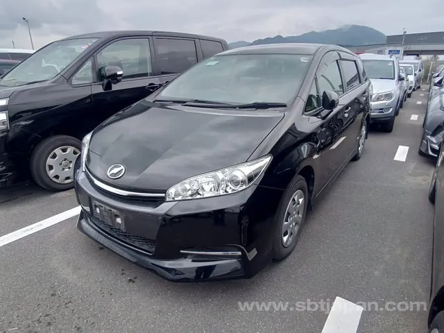 Toyota Wish 2015 photo 2