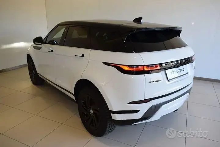 Land Rover Evoque 2021 photo 2