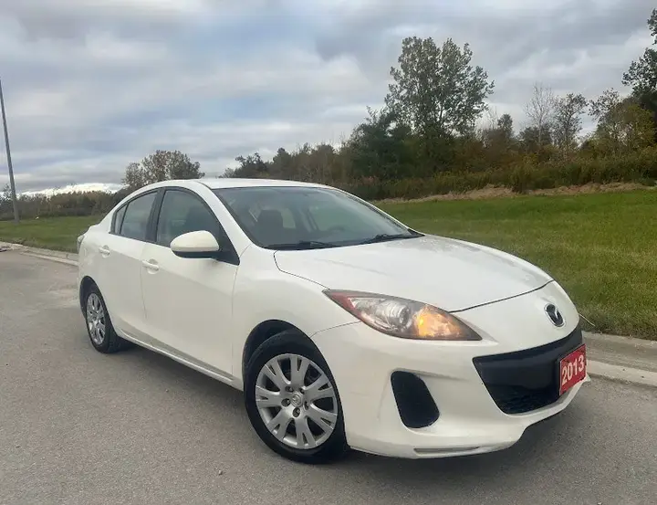 Mazda 3 2013 photo 2