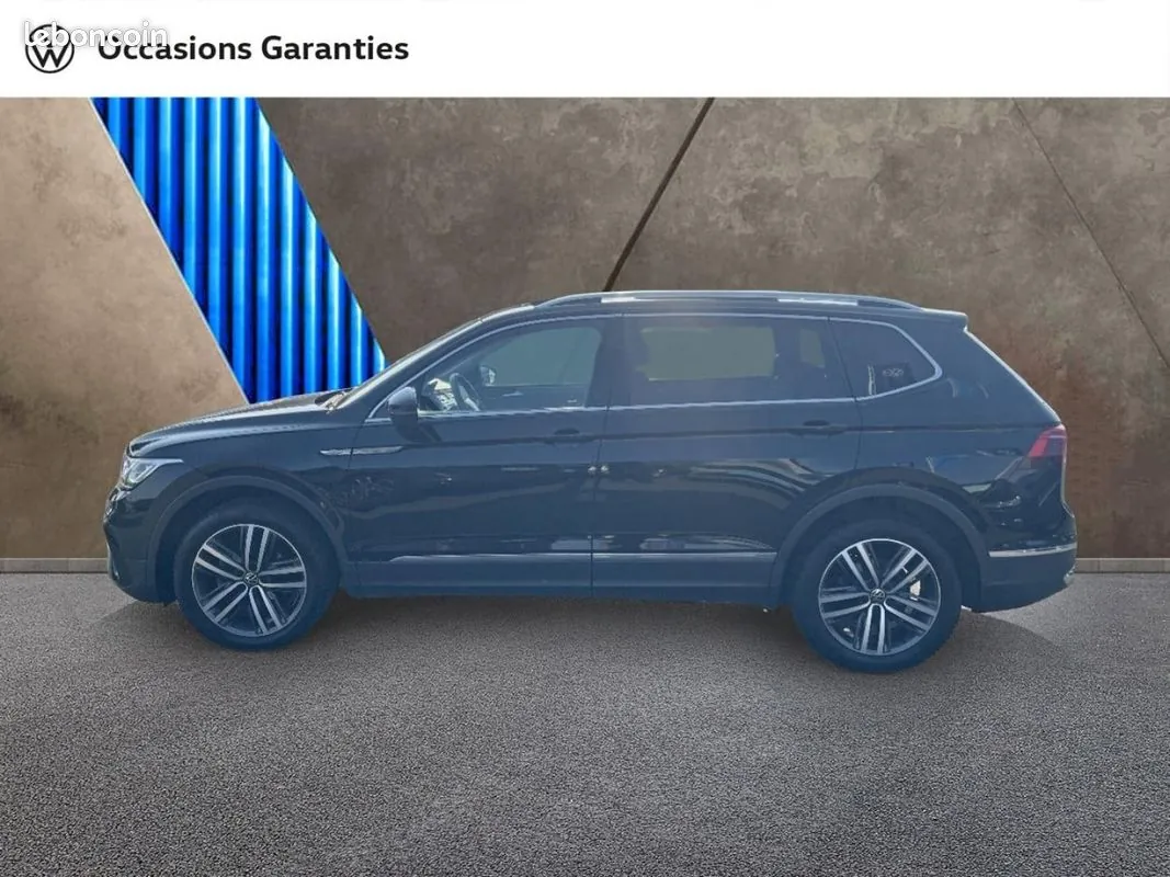 Volkswagen Tiguan Allspace 2023 photo 2