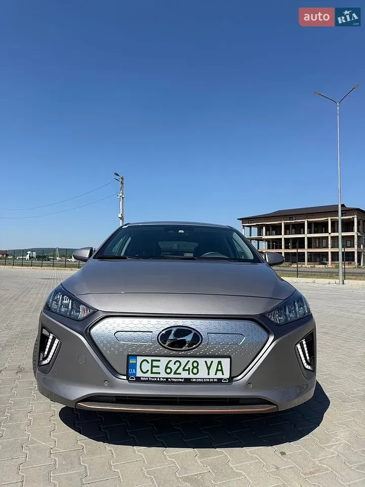 Hyundai Ioniq 2022 photo 2